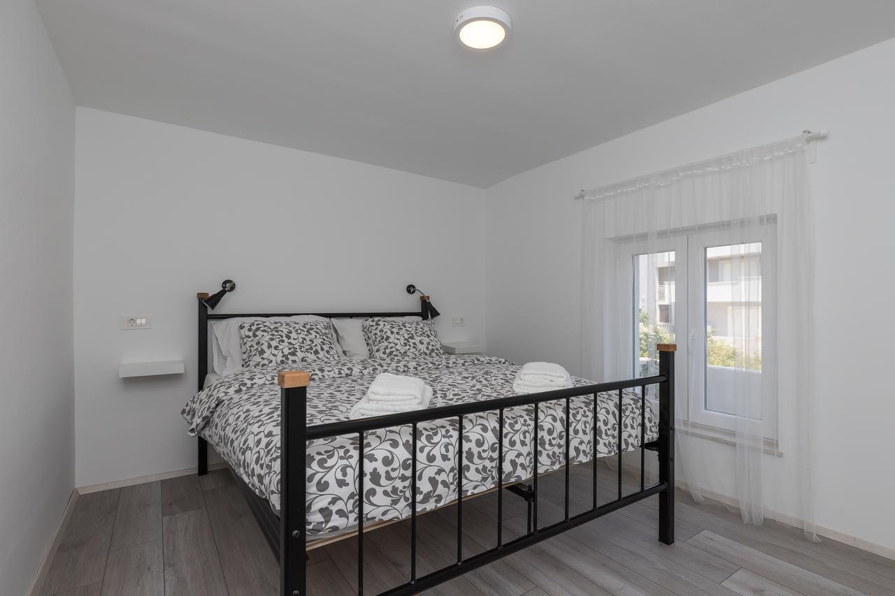 Apartments Siblings Quận Mokošica Ngoại thất bức ảnh